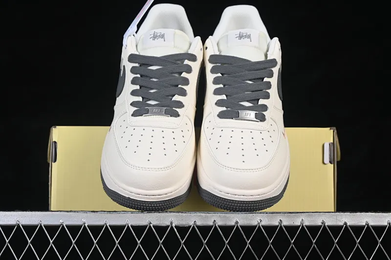 All categories Nk Air Force 1 Air Force series Nk Air Force 1 Low Air Force low-top Nike Air Force 1'07 Low Stusi co-branded rice dark gray gold label Air Force 1 low-top casual sneakers XX3168-223